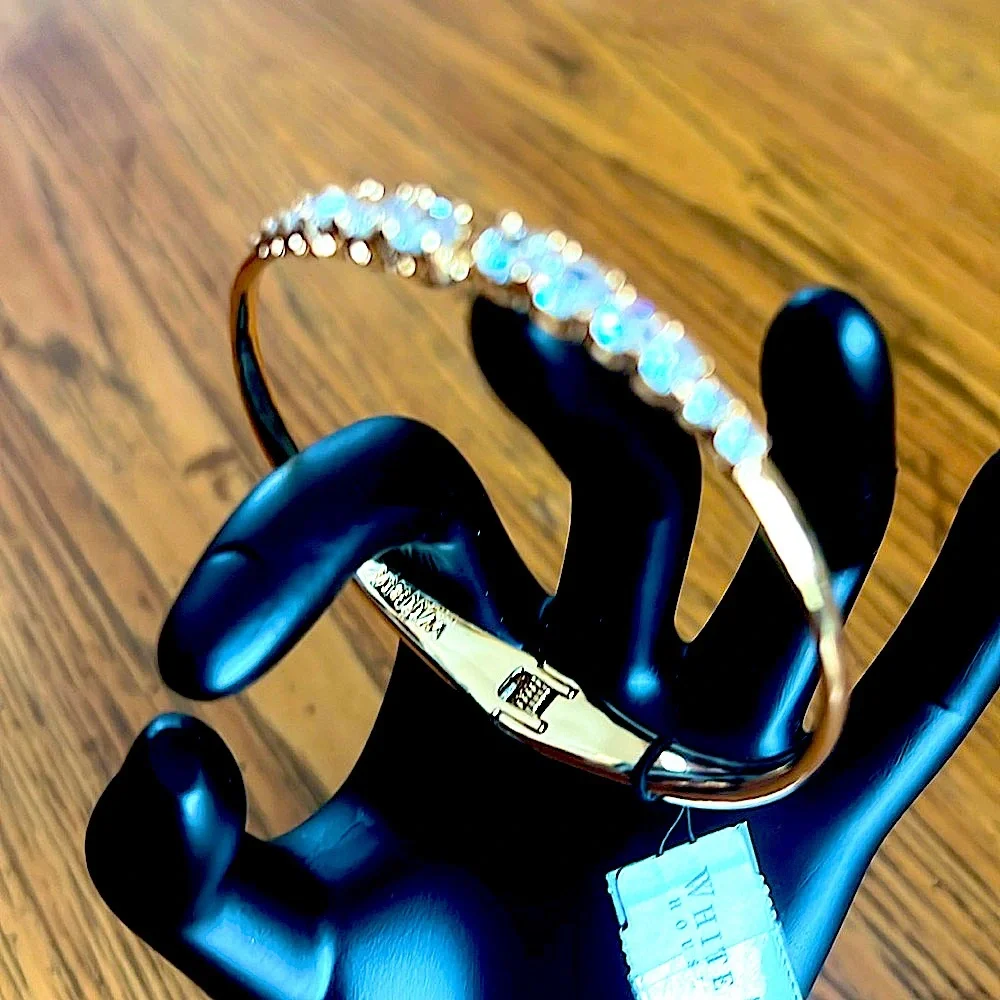 🔥NWT WHBM 2 beautiful diamond Likebracelets.1Gold&1SilverTone.Elegant&Versatile